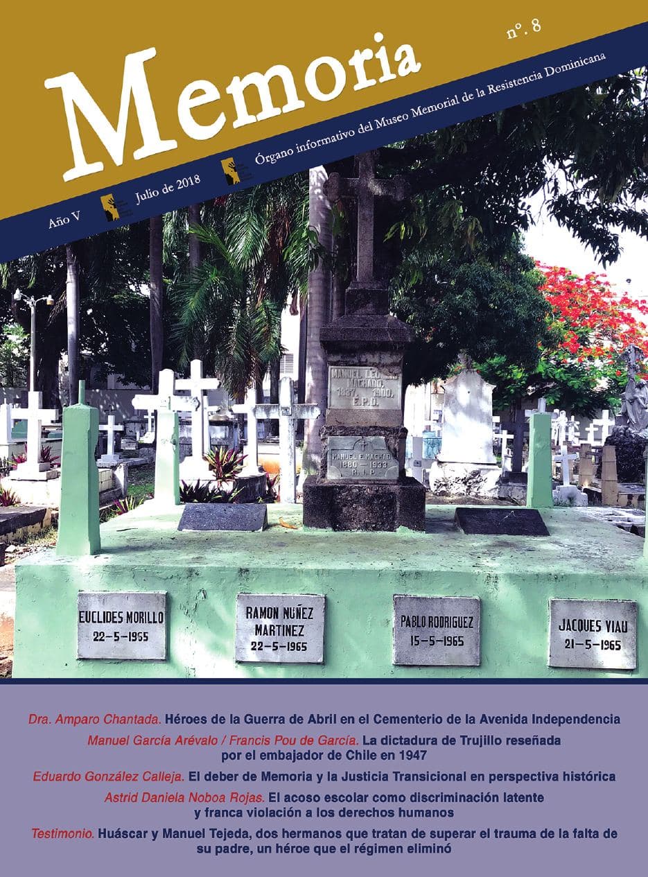 Portada de Revista Memoria 8